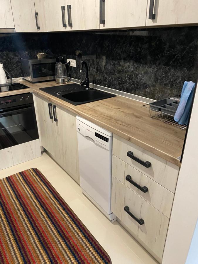 New Apartment In The City Високо Экстерьер фото
