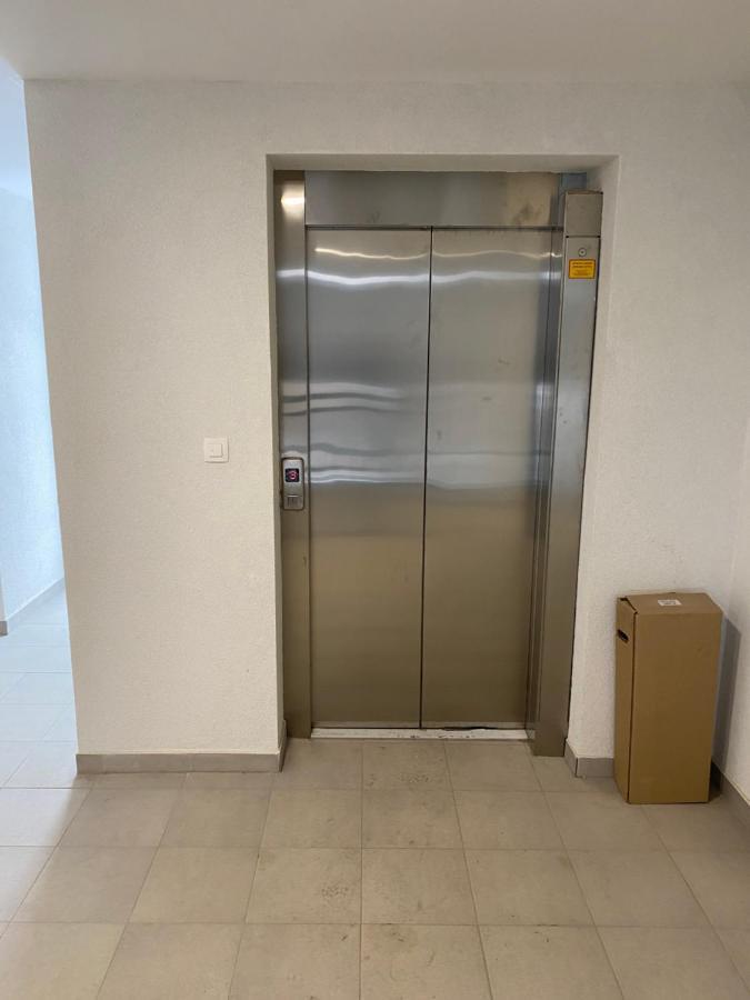 New Apartment In The City Високо Экстерьер фото